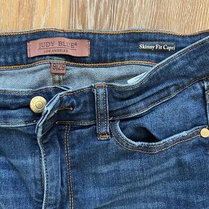 Judy Blue Dark Wash Capri Jeans size 9/29